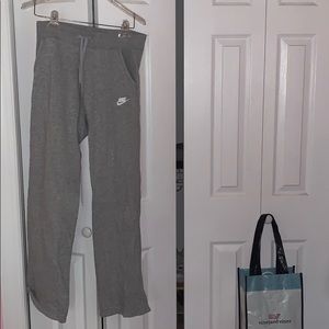 gray Nike sweatpants size small